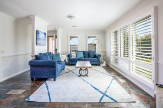 Spacious Pet Friendly Ping Pong Table - Ocean Grove - 0
