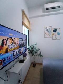 COL 31B Modern Infinity Pool KLCC View - 6