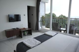 Misty Cabin - Devikolam - 8