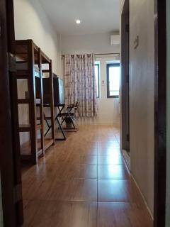 โรงแรมควีนส์ (Queen) - 2