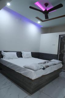 Foji unity Home stay - Garudeshwar - 0