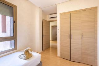 Stunning Prestigia Escape Poolside Views - 5