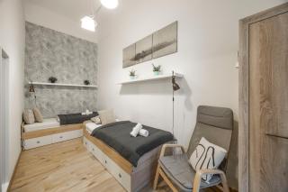 Deluxe n' Cozy City Center 2BEDRM Suite - Budapest - 5