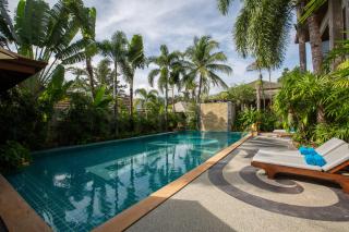 4 Secluded Villas Private Resort - 9