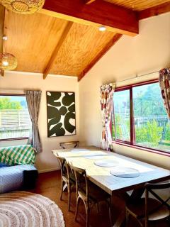 Spacious one bedroom guesthouse close to town - Takaka - 8