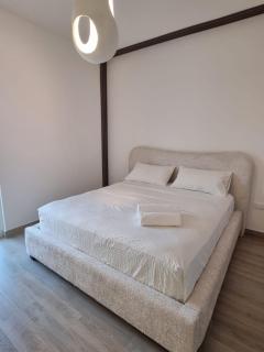 Water Edge, Yas Island - 9