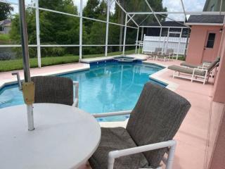 Fabulous 4 Bed South Facing Lake View Near Disney - 6