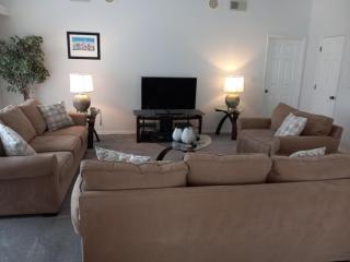 Fabulous 4 Bed South Facing Lake View Near Disney - 1