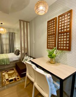 Pine Suites Staycation at Tagaytay - Tagaytay - 2