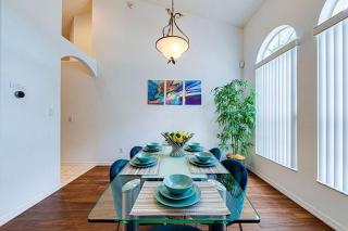 Spacious 4 Bed South Facing Pool Villa Near Disney - Orlando - 8