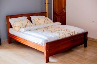 East & West Stay Beds and Breakfast - Kigali - 5
