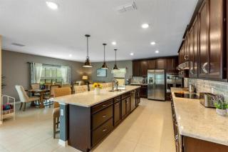 Stunning And Spacious 5 Bedroom Villa Near Disney - 8