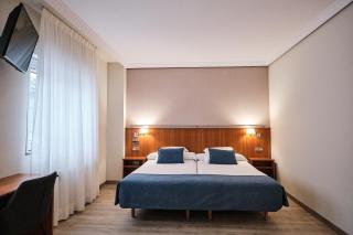 Hotel Ciudad de Compostela - Santiago de Compostela - 9