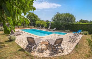 Cozy Apartment In Micetici With Wifi - Ladrovići - 9