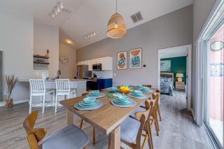 Family Friendly 4 Bed Home - Quiet Gated Community - Davenport - 3