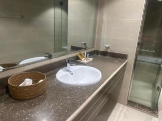 Sea Pearl - The 2 bedroom Apartments with a Full sea view " Stunning Brand-New Furnished" - 8