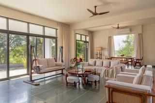 SaffronStays Camelot by the lake - 3 bedroom villa with lake view, games area and lake access - 2