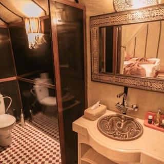 Oasis Mirage Luxury Camp - 8