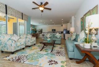 Luxurious 6 Bed Villa With South Facing Pool - 3