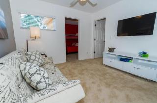 Luxurious 6 Bed Villa With South Facing Pool - 2