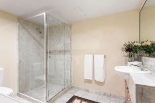 Stylish & Cozy 4BR Retreat with FREE Parking - 4