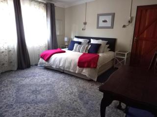 Alwynskop Guest house - - 9
