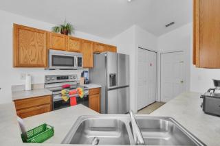 Fabulous Three-Bedroom Villa - Privacy & South Facing Pool - 2