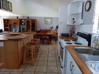 Alwynskop Guest house - - 7