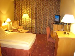 Kurpark-Hotel - 9