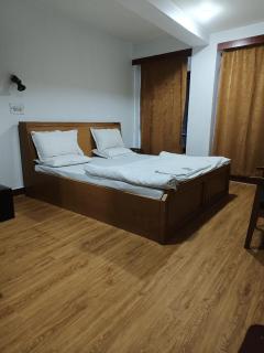 Hotel Ruby and Restaurant - 2