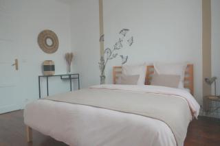 Visiter et travailler près de Paris - Kalula - Clamart - 0