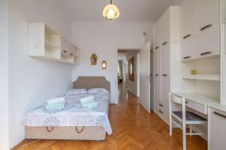 Aristocratic Elegant 2 BDRM spacious home TOP CENTER - Sofia - 6
