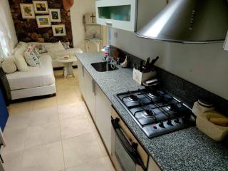 Departamento con patio y cochera - 4