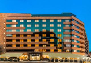 Yerevan Place Hotel - 8