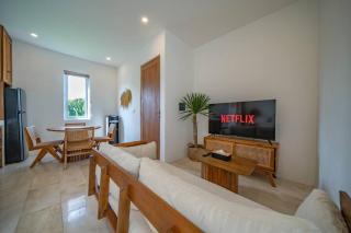 New Chic Loft in the Heart of Canggu upper floor unit - 2