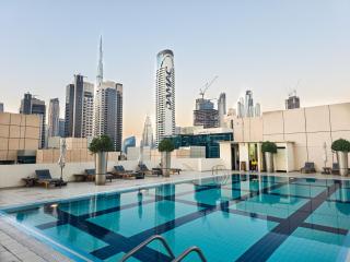 EasyGo - Spacious luxury1br apartment in Bay Square 9 - Dubai - 4