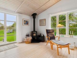 Holiday Home Skyler - 250m from the sea by Interhome - 1