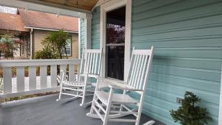 Charming Downtown Bungalow I Explore-Shop-Eat - Andrews - 7