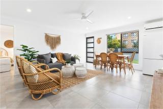 Coastal 3BR Beachside Haven, Pet-Friendly! - Buddina - 8