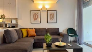 Minimalist 2-Bedroom Apartment with Balcony in the Heart of Athens - Atene - 9