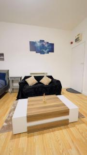 City Stay Studios 2 - Chesterton - 5