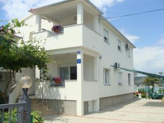 Ferienwohnung in Sukosan mit Terrasse, Klimaanlage, W-LAN 131-1 - Sukošan - 8