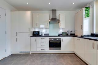 54 Woodpecker Way · Modern apartment near Addenbrookes Free parking Pass the Keys - Cambridge - 9