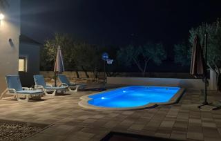 3 Bedroom Gorgeous Home In Nadin - Nadin - 4