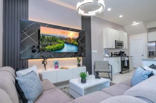 Luxury 3BR home with Mario Bros Room Near Disney - 0