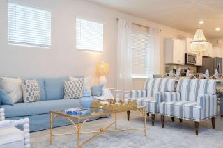 Amazing 5 Suite Home with Resort-Style Amenities - Davenport - 3