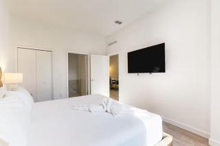 5BR Oasis w Pool Minutes from Disney and Universal - 2