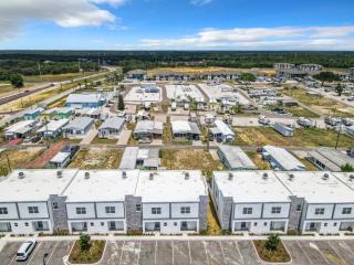 5BR 4BA Retreat w Pool Near Disney and Universal - 5