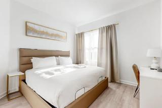 Spacious 5BR w Pool Close to Disney and Universal - 4