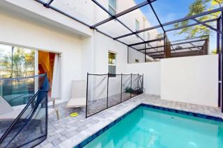 Spacious 5BR w Pool Close to Disney and Universal - 3